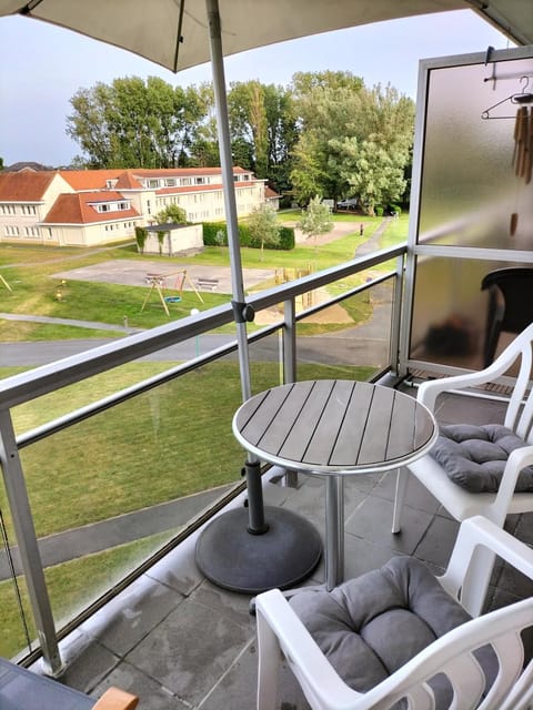 Silver Lotus Apartment in Bredene