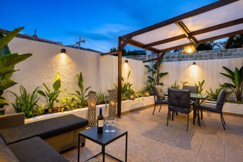 Patio, Garden, Balcony/Terrace, Garden view