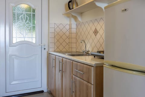 Animals, Bedroom, kitchen