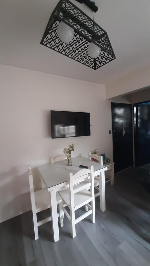 TV and multimedia, Kitchen or kitchenette, Dining area