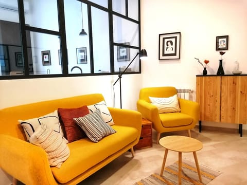 Seating area