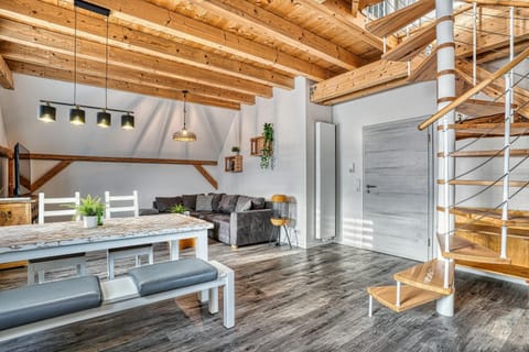 TV and multimedia, Living room, Dining area