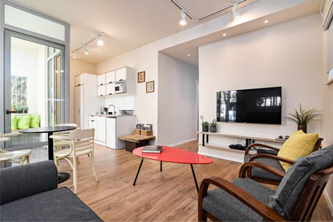 Living room, Photo of the whole room, On site