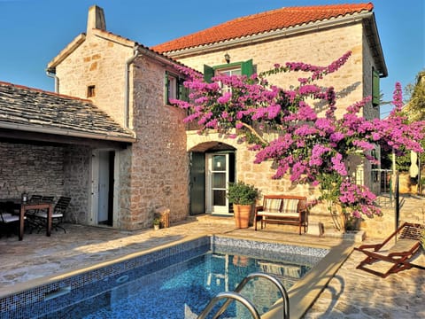 Facade/entrance, Summer, Swimming pool, Swimming pool, Sunset