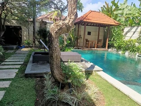 Spring, Day, Garden, Balcony/Terrace, Garden view, Pool view, Swimming pool, Swimming pool