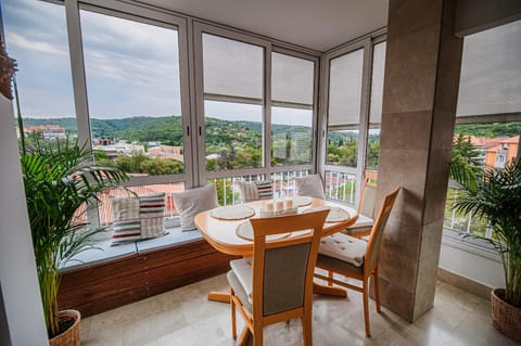 Day, View (from property/room), Dining area