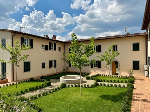 Property building, Day, Garden, Garden view
