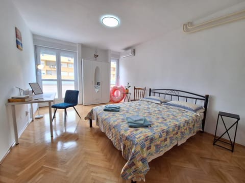 Bed, Bedroom, wardrobe