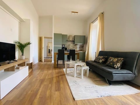 TV and multimedia, Kitchen or kitchenette, Seating area, Dining area, minibar