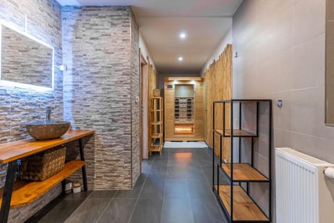 Sauna, Sauna, Bathroom