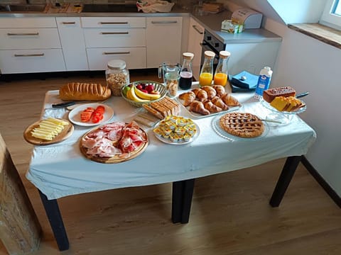 Food, Breakfast, Continental breakfast, Buffet breakfast