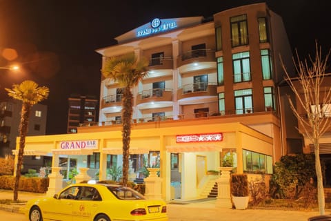 Facade/entrance, Night