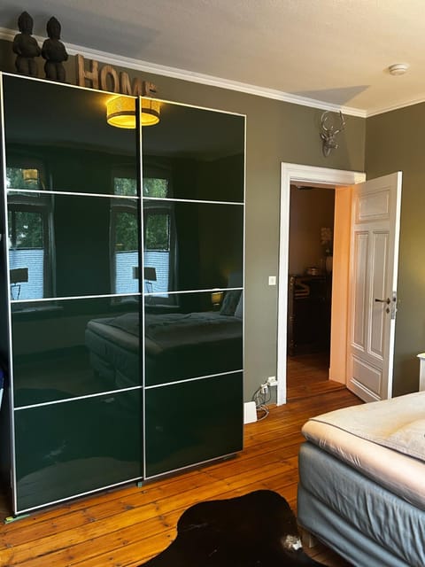 Bed, Photo of the whole room, Bedroom, wardrobe