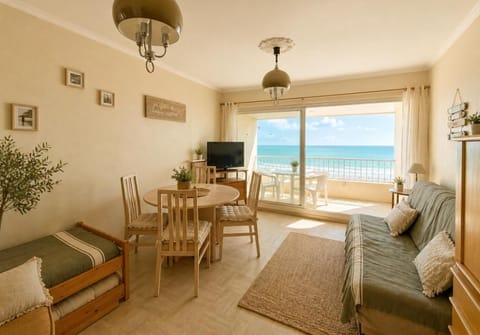 Dining area, Sea view