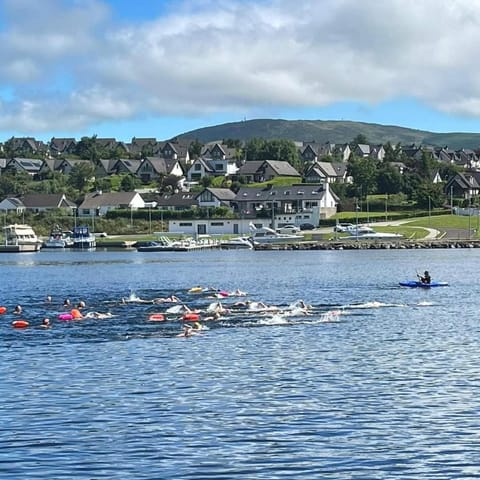Leaba On The Lake Apartment in County Clare