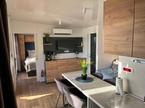 Terra Park SpiritoS - Luxury mobile house Ina Apartment in Novalja
