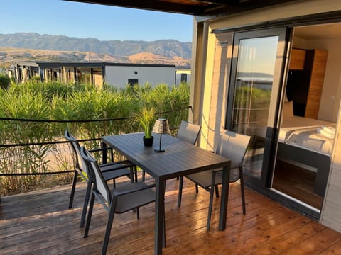 Terra Park SpiritoS - Luxury mobile house Ina Apartment in Novalja