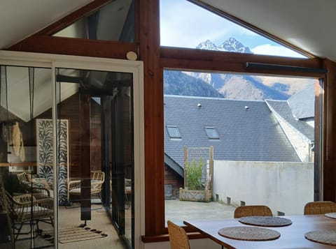 Patio, Dining area, Mountain view