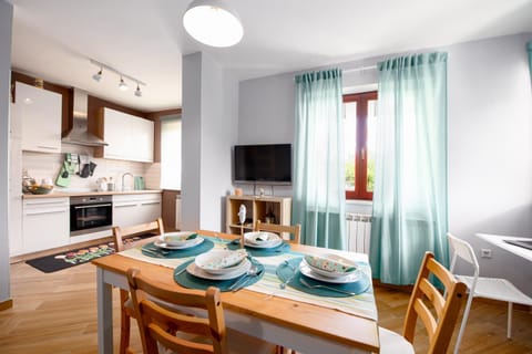 TV and multimedia, Dining area