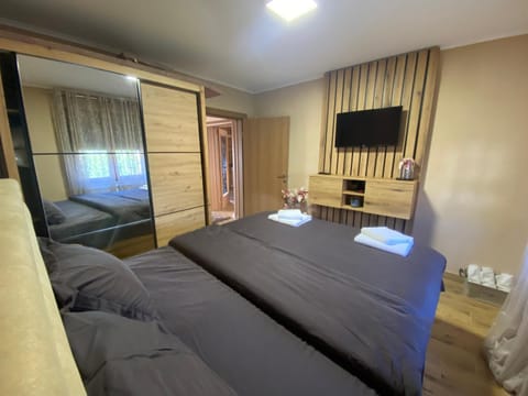 Vikendica Una House in Montenegro