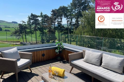 Natural landscape, View (from property/room), Balcony/Terrace, Seating area