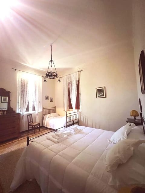 Villa Angelina Historic Residence - Lucca Centro Bed and Breakfast in Capannori