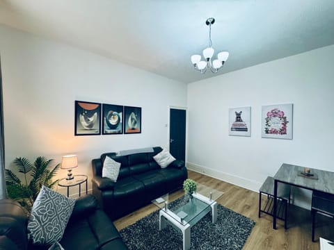 Belford Apartment 1, Close to Tynemouth Apartment in North Shields