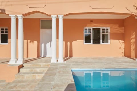 City Club Guesthouse Bed and Breakfast in Cape Town