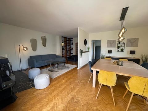 Appartement dans maison vue exceptionnelle sur le lac House in Annecy