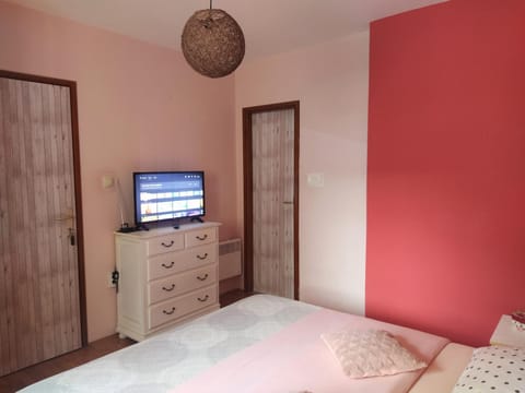 Rooms & studio OLD TOWN PAG Bed and Breakfast in Zadar County