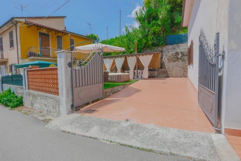 Property building, Street view, Parking