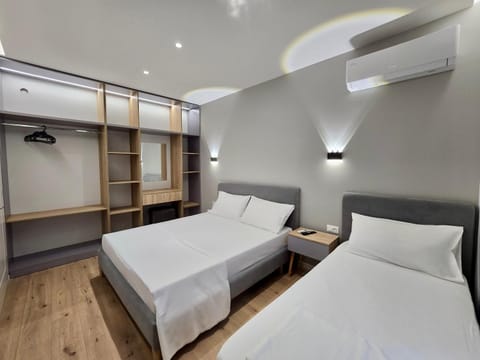 Bed, Bedroom, wardrobe, air conditioner