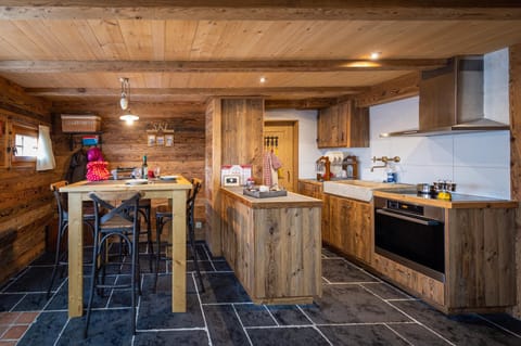 Le Vatzerou Apartment in Riddes