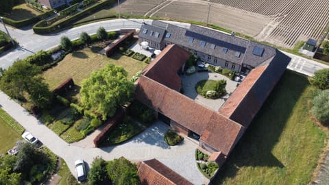 Property building, Bird's eye view, Garden