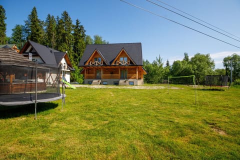 Property building, Garden, Garden view