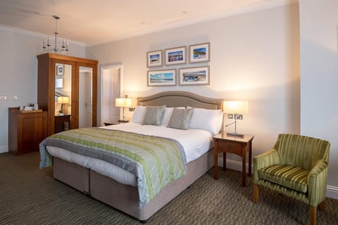 Property building, Bed