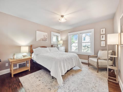 Spanish Charm 4bed/3bath House in Waupaca