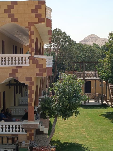 Property building, Spring, Day, Natural landscape, Garden, Garden view, Mountain view
