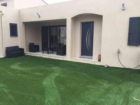 Villa CALLINAJO , à 1 min de la plage LOZARI House in Belgodère