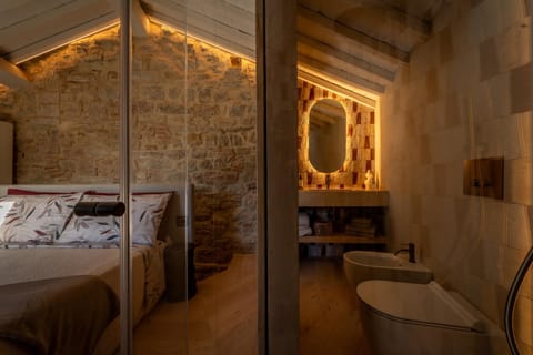 Bathroom, Photo of the whole room, Bedroom