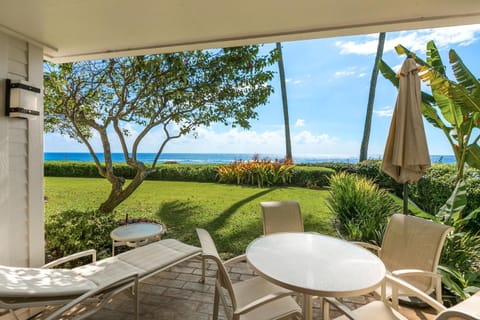 Patio, Natural landscape, View (from property/room), Balcony/Terrace, Dining area, Sea view
