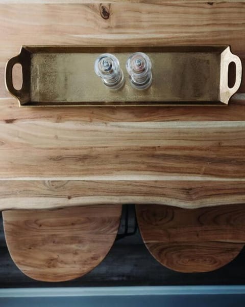 Westlake Apartment Apartment in Westlake