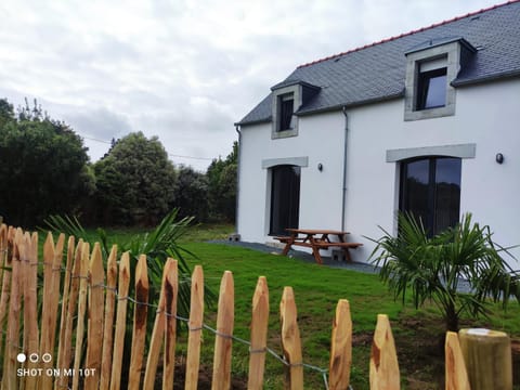 maison neuve 4 ou 5 personnes Kerguen House in Plobannalec-Lesconil