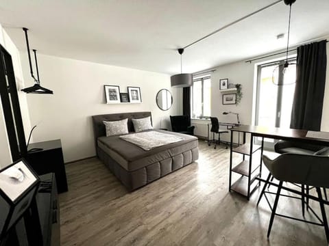 Bed, Living room, Dining area, Bedroom