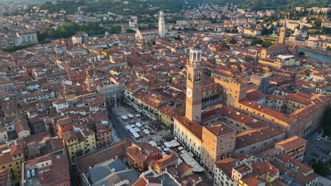 Day, Neighbourhood, Bird's eye view, Location