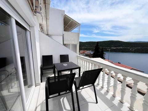 Apartments Mešić Bed and Breakfast in Neum