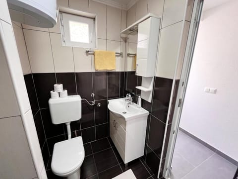 Apartments Mešić Bed and Breakfast in Neum