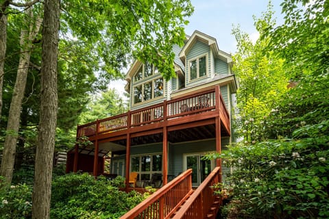 Property building, Natural landscape, Garden, Balcony/Terrace, Garden view