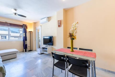 Communal lounge/ TV room, Dining area