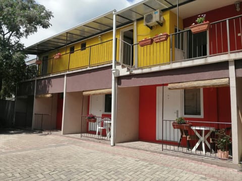Property building, Patio, Balcony/Terrace